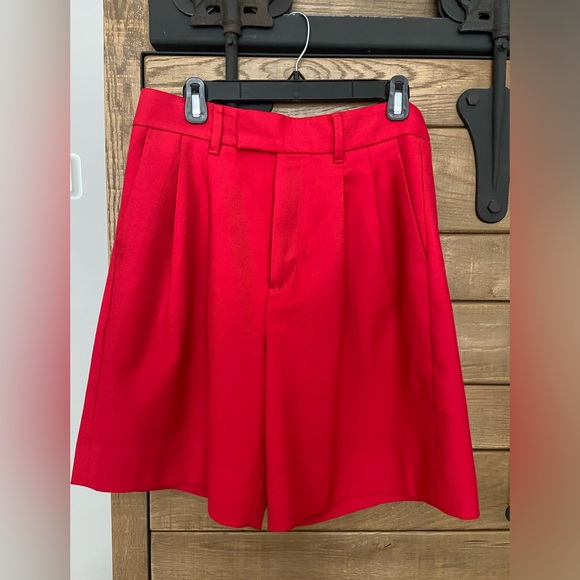 Banana Republic wool Bermuda short. - Picture 1 of 3